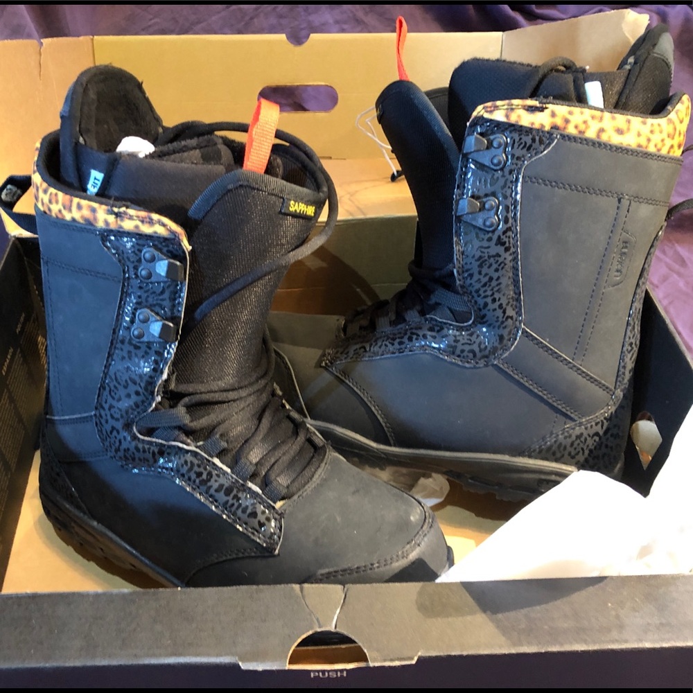 Burton Sapphire Snowboard boots size 9.5